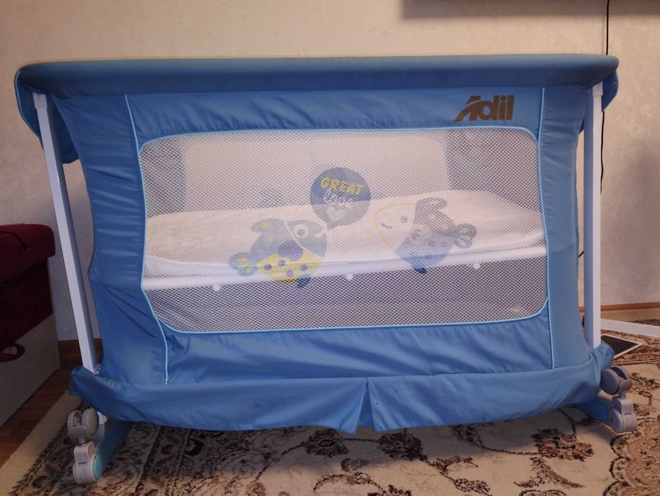 Продам детскую кровать манеж