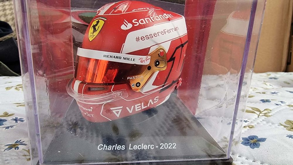 Charles Leclerc helmet 2022 season 1:5 spark