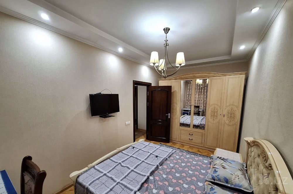 Сдается 3 ком Метро Ойбек