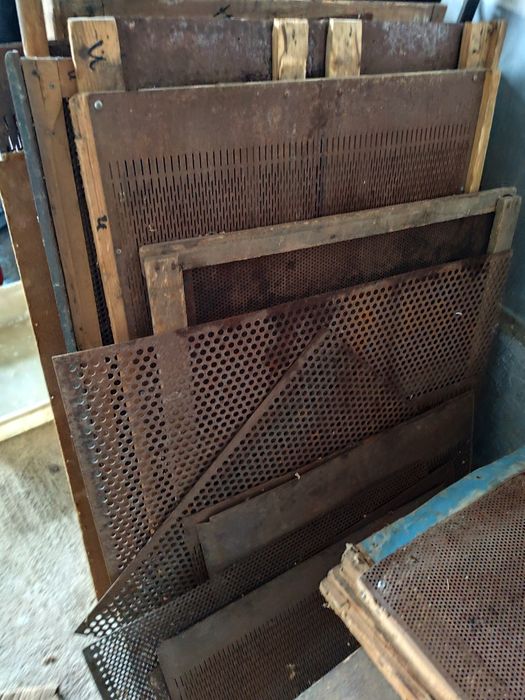 Продавам сита за Петкус