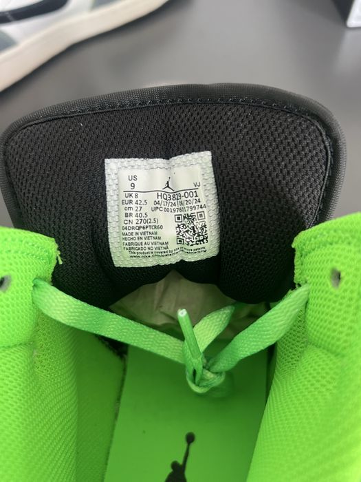 Air Jordan 1 Mid SE "Iron Grey / Green" - Noi în Cutie - Mărimea 42.5