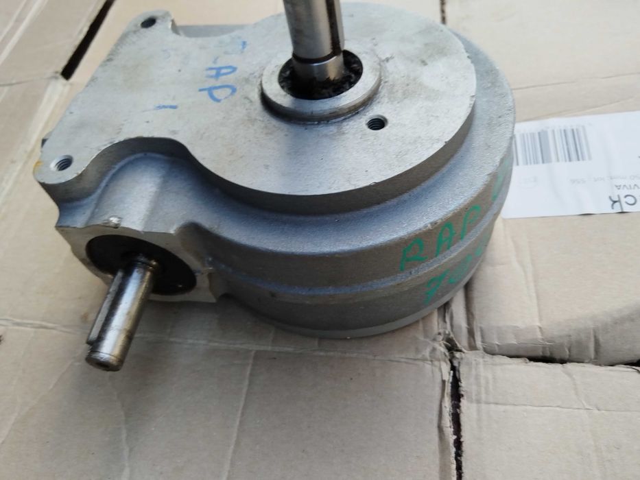 Reductor raport 66/1 melcat