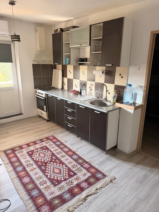Proprietar inchiriez apartament cu 2 camere