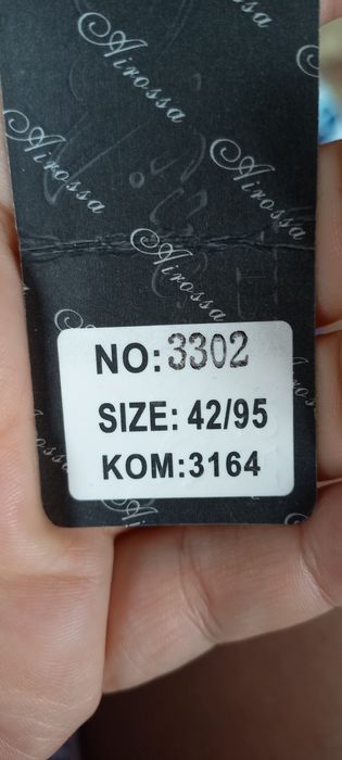 Женская одежда с этикеткой