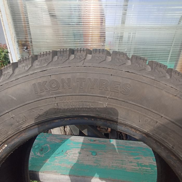 Автошины зимние шипованные