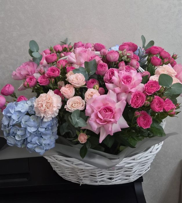 Продам цветы, корзина