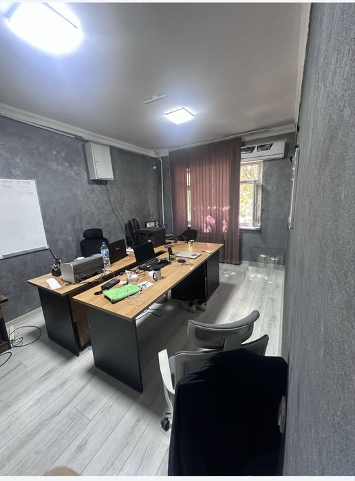 Arenda Yunusabo 14 kvartal metro oldida