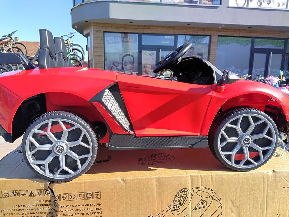 LAMBO Акумулаторна кола CHIARA червен