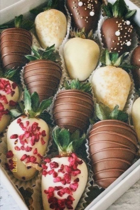 клубника в шоколаде