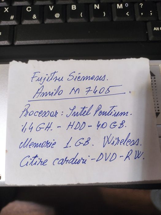 Vând laptopuri pt dezmembrat HP presario, Fujitsu Siemens Amilo