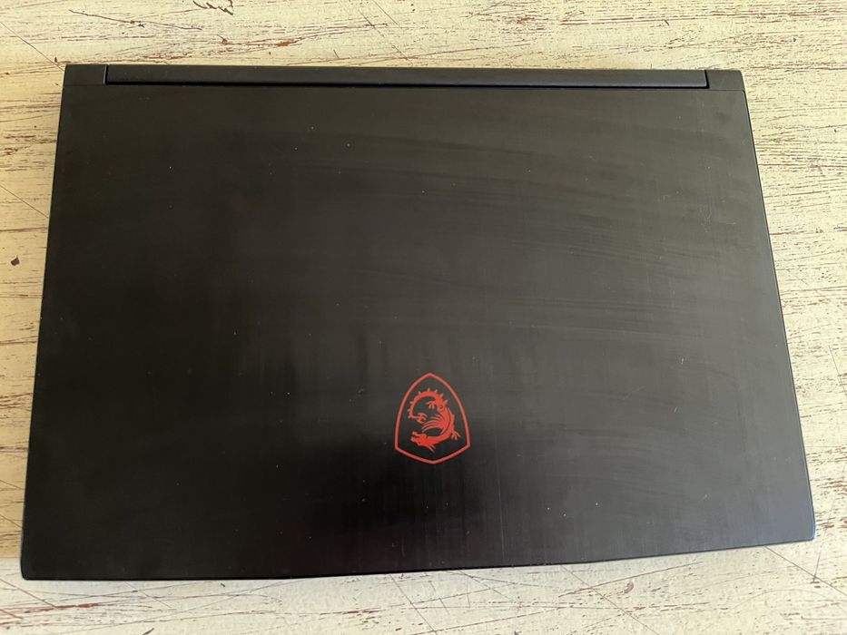 Геймърски лаптоп msi