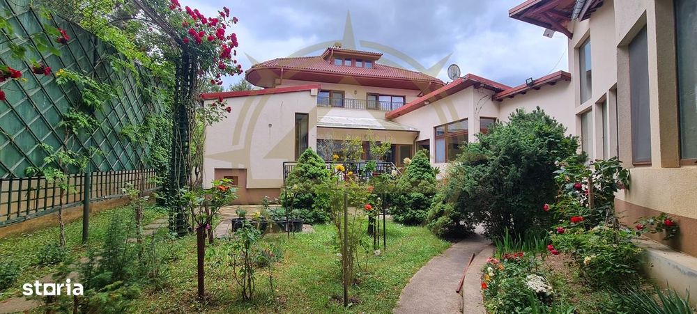 Dom00443 - vila la lac cu ponton si piscina snagov