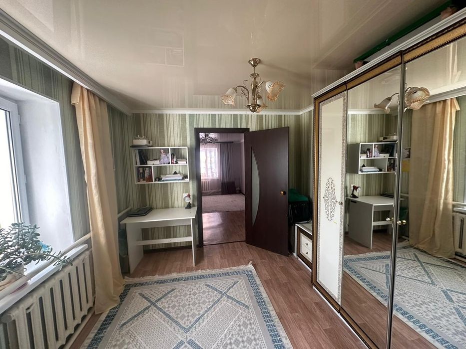 Үлкен Шаған ауылынан үй сатылады.