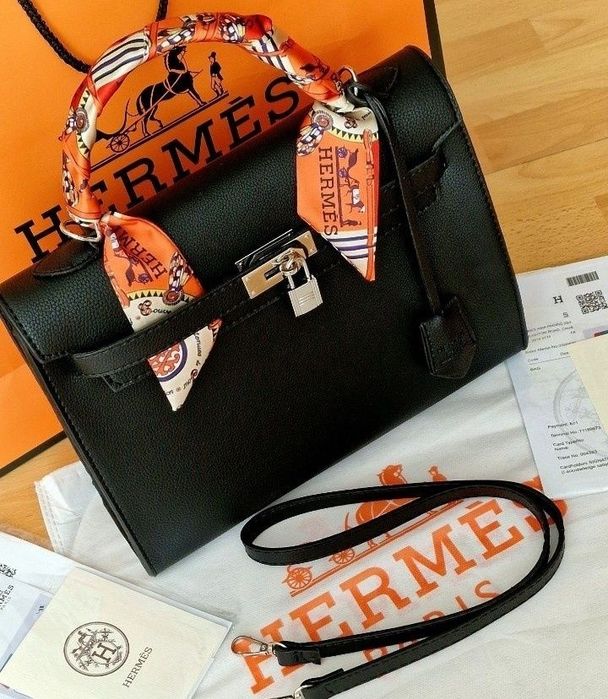 Geanta damă,dimensiune medie,model Kelly,curea detasabila umăr,saculeț