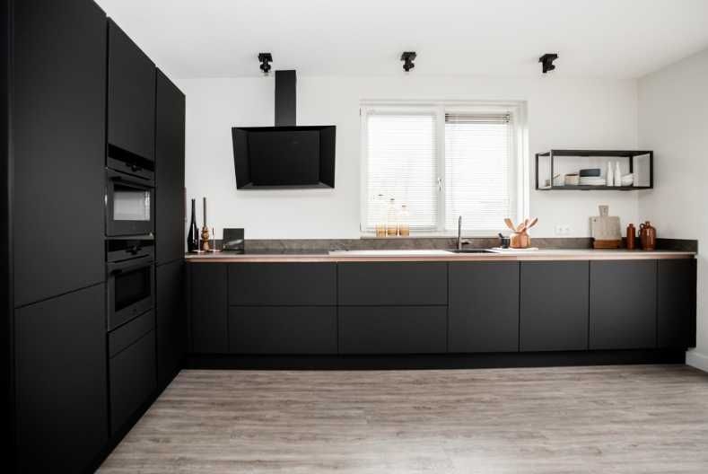 Продава се Къща в София, 7-ми 11-ти километър - 150 кв.м за 1700 €/кв.м - Снимка #10