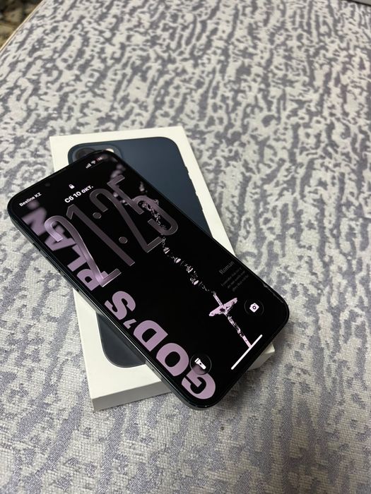 продам iphone 13