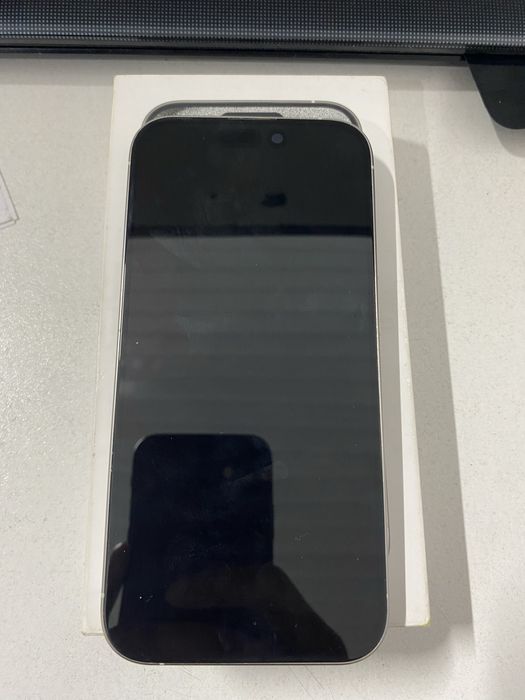 Айфон 15 про 256гб срочно