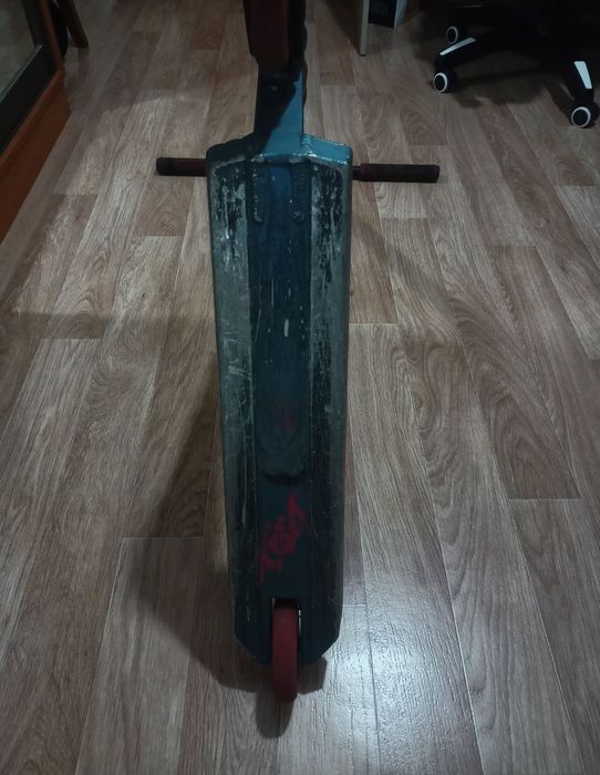 продам самокат трюковой