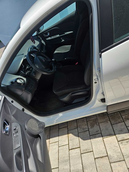 Renault clio spre vanzare