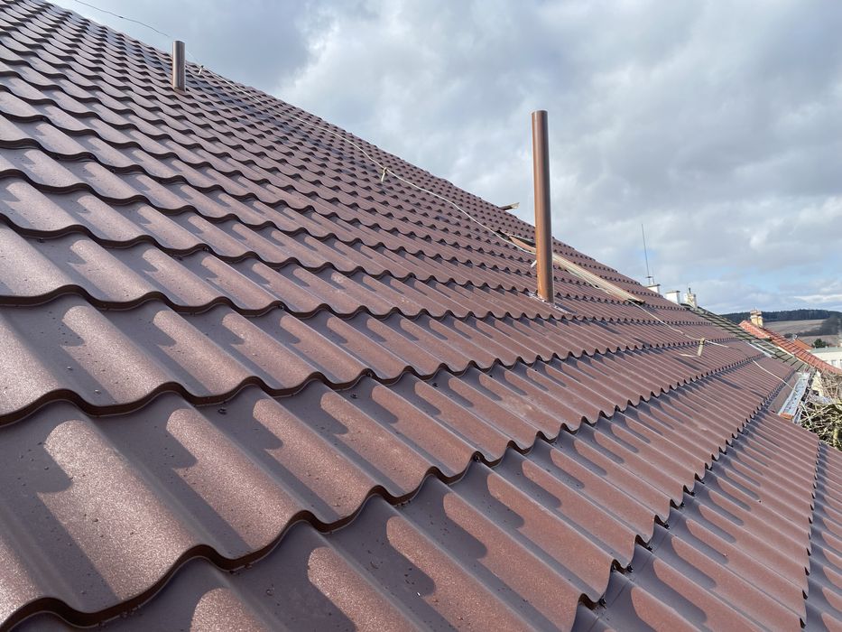 Montaj acoperisuri reparatii dulgherie tigla metalica hidroizolatii