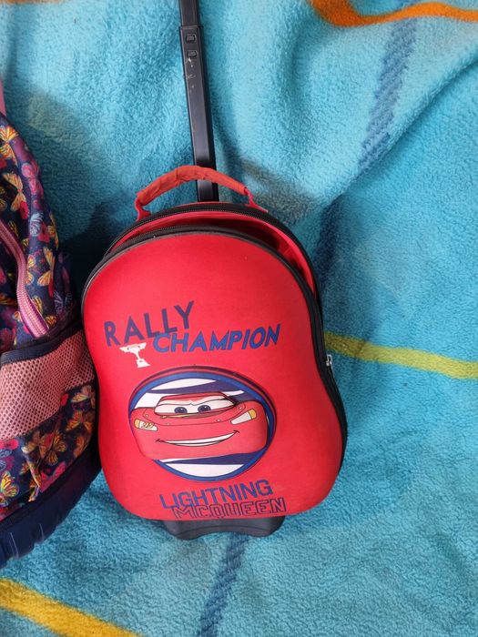 vind trolere fetite baieti scoala si gradinita