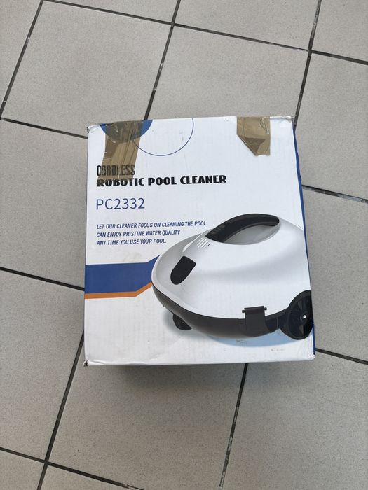 Vind Aspirator de piscina nou