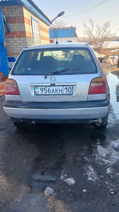 Продам машину  срочно