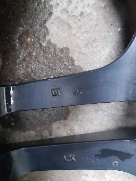 235 50 18 XL Platin- Duster-Renault