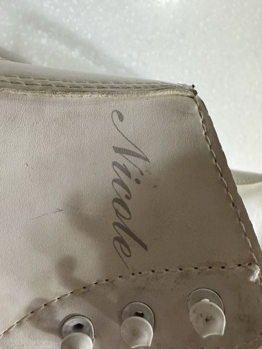 Коньки фирмы Nicole