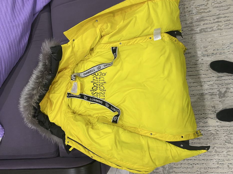 Продам зимнию куртку