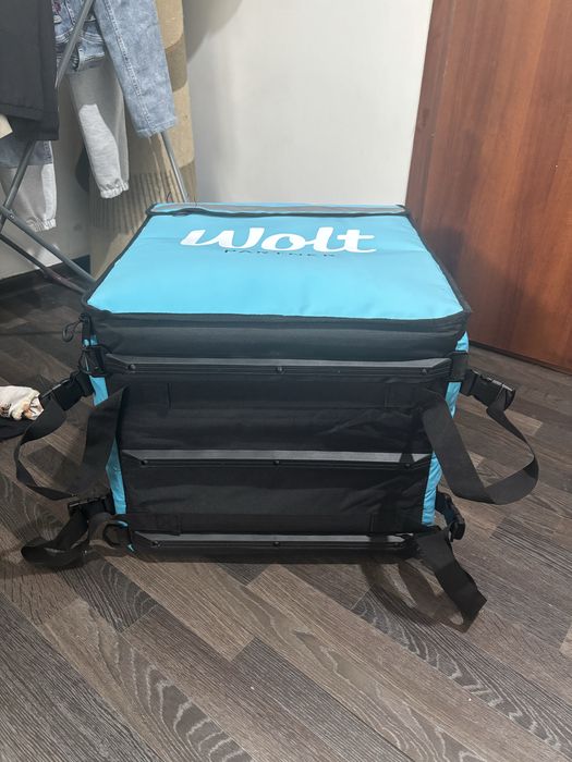 Тeрмокоробка продам Wolt
