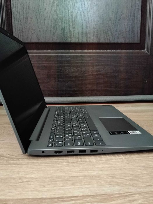 Ноутбук Lenovo сатылады