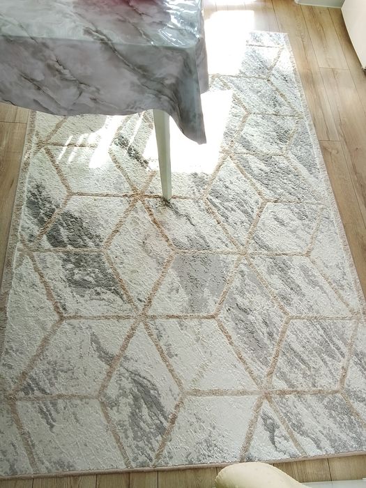 Продам ковер шикарный