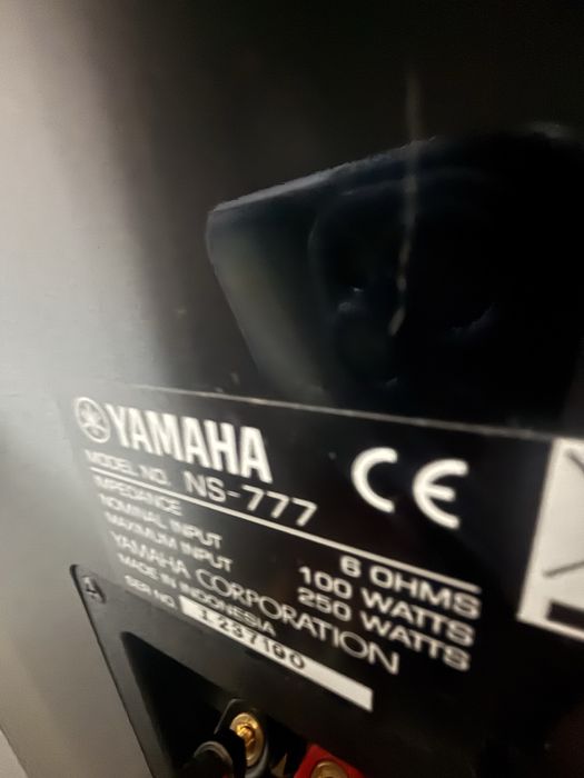 Yamaha RX-V6A+boxe yamaha