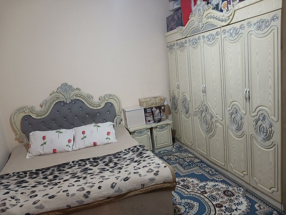 6 stuqli xovli sotiladi