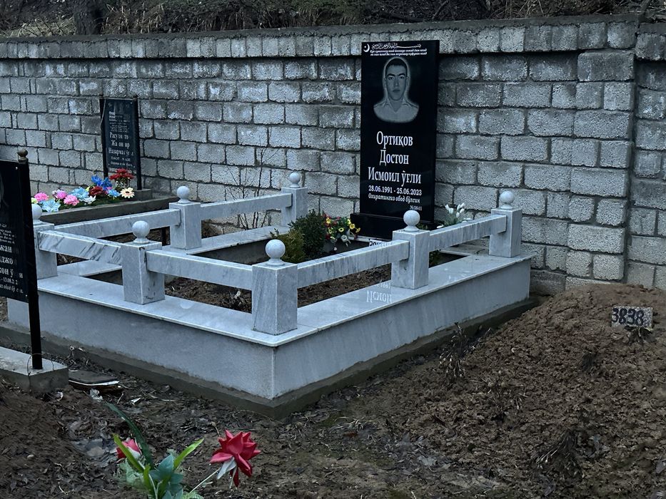 Памятники из габбро в Ташкенте, приемлемые цены, свои мастера