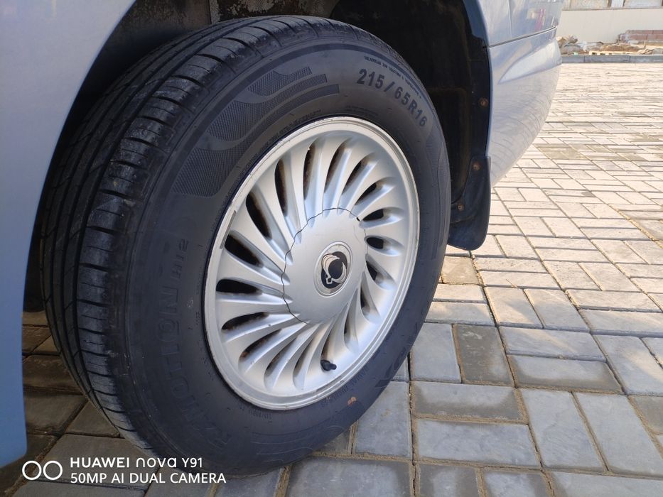 Продаётся Ssang Yong Rodius 2005 год