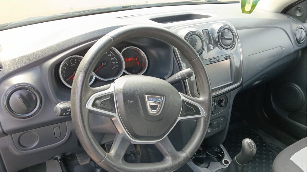 Vand Dacia Sandero Stepway  2017(exclus samsari)