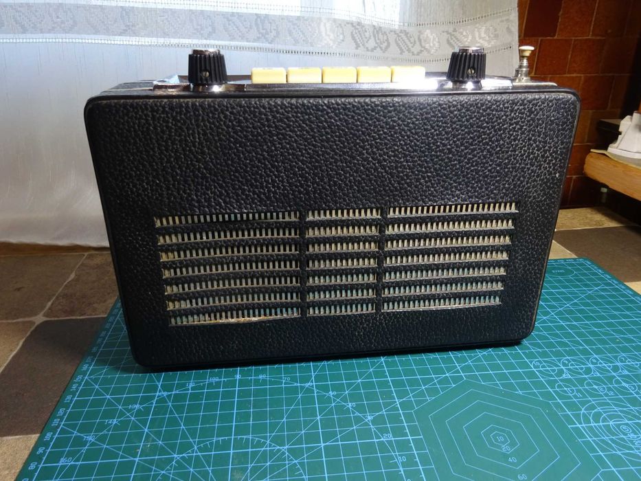 Aparat radio vintage ,anii 70