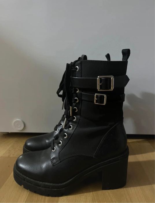 Ghete cu toc negre dama