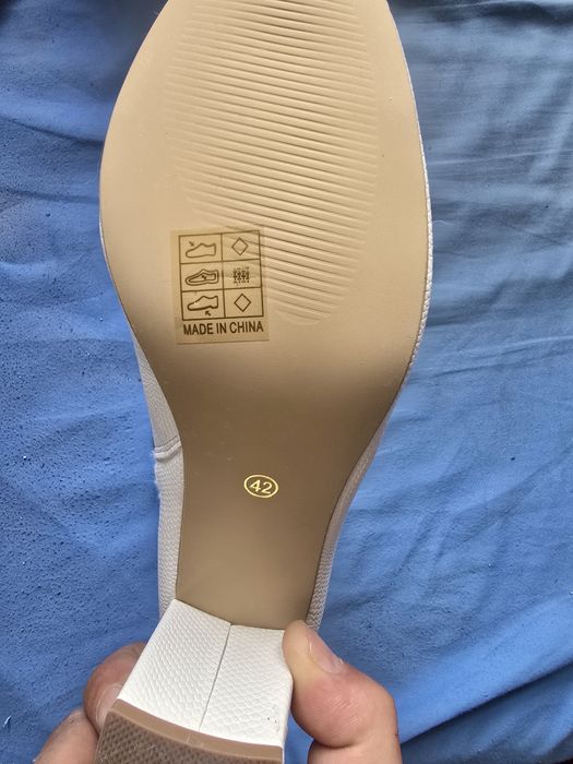 Зимни боти 42 нови