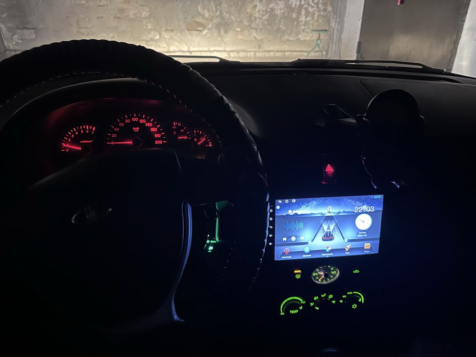 Приора сатылады 2012 жылғы саудасы бар