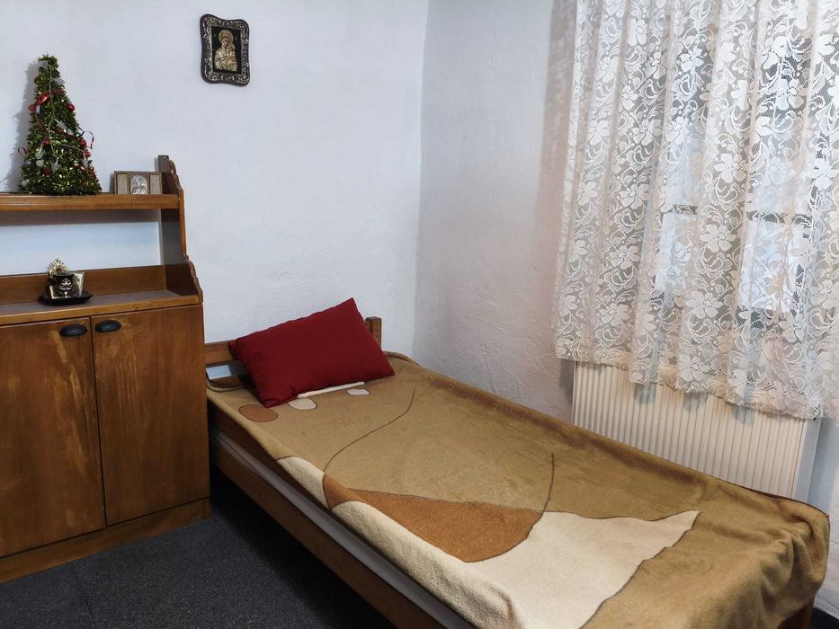 Inchiriere casa 4 camere