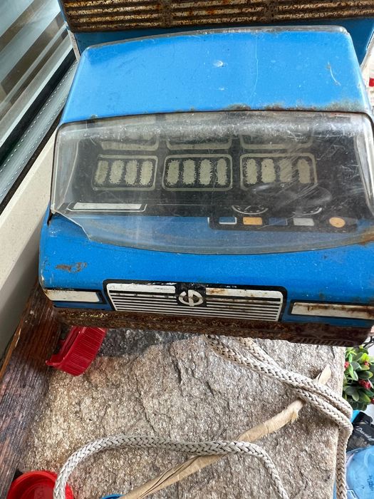 Метално руско камионче Урал