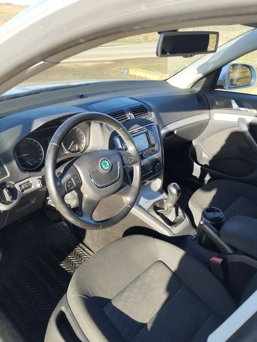 Vând Skoda Octavia 2013, 1.6 TDI, 105 CP manual.