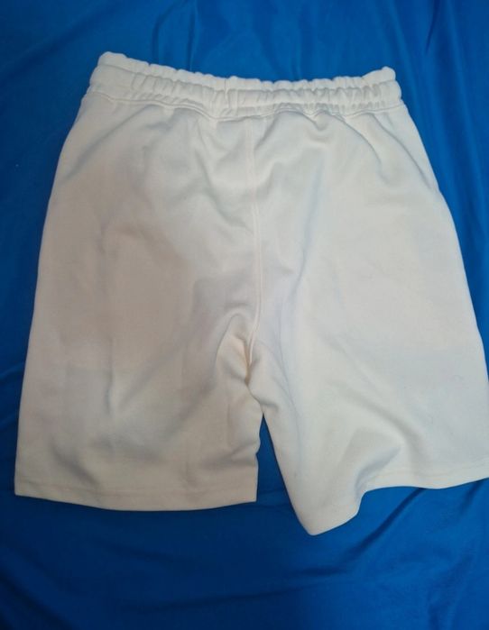 Pantaloni scurti essentials