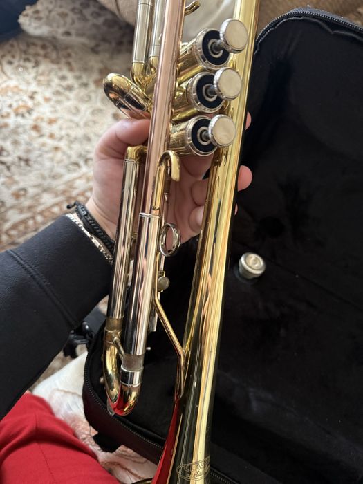 Продавам тромпет classic cantabile