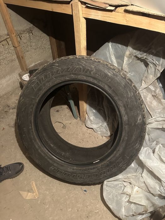 Продам шины 4 шт есть