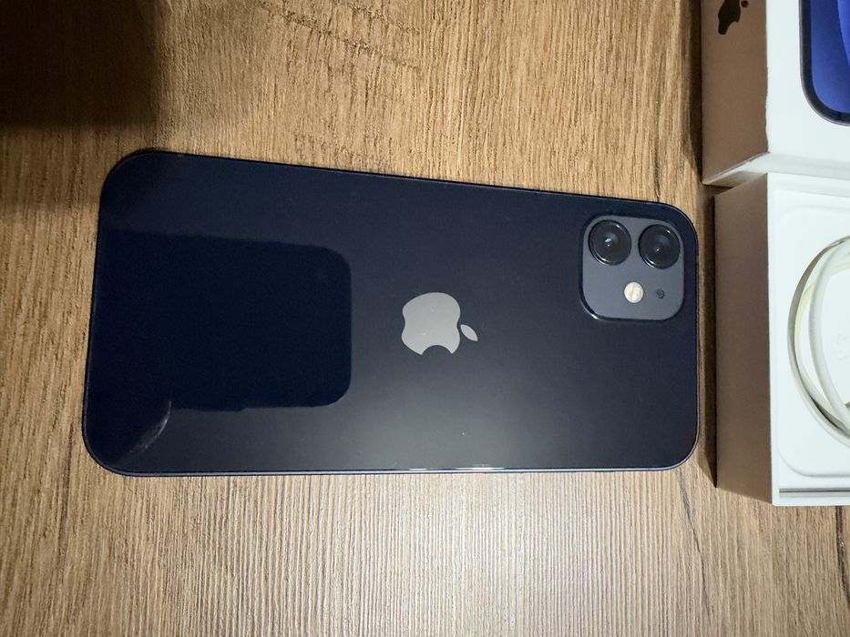 Iphone 12 64 GB negru