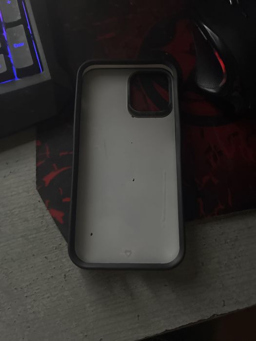 Vand husa de iphone 12